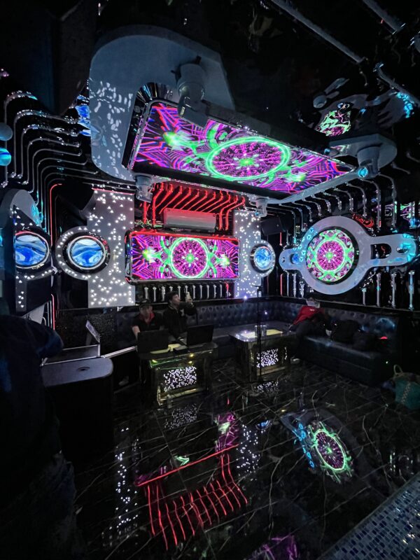 noi-that-karaoke-bar-da-nang